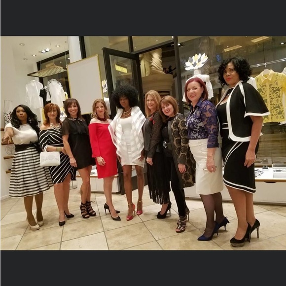 Anne Fontaine Poshmark Meetup 3/29/2016 - Picture 7 of 15